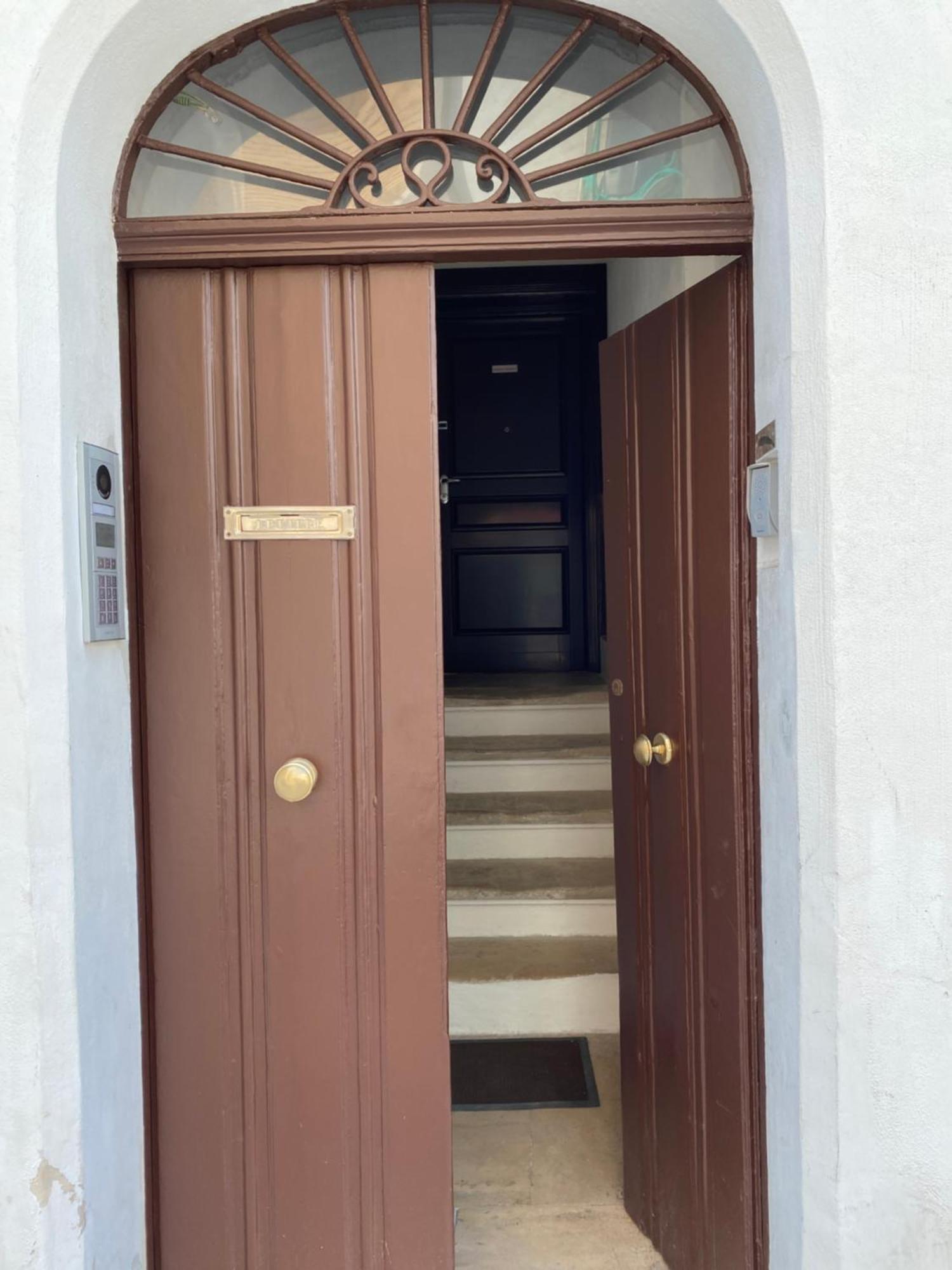 Touristhouse Monopoli 10 Bed & Breakfast Ngoại thất bức ảnh